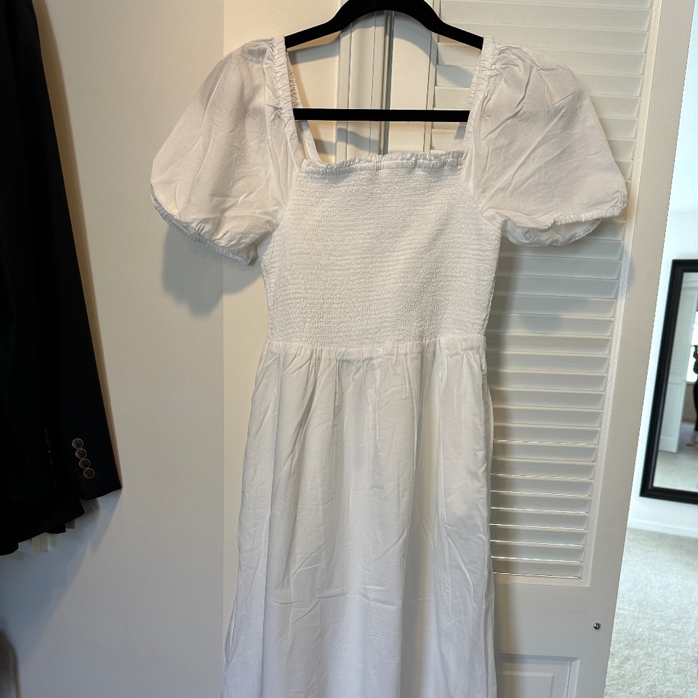 Smocked Nap Dress Esque